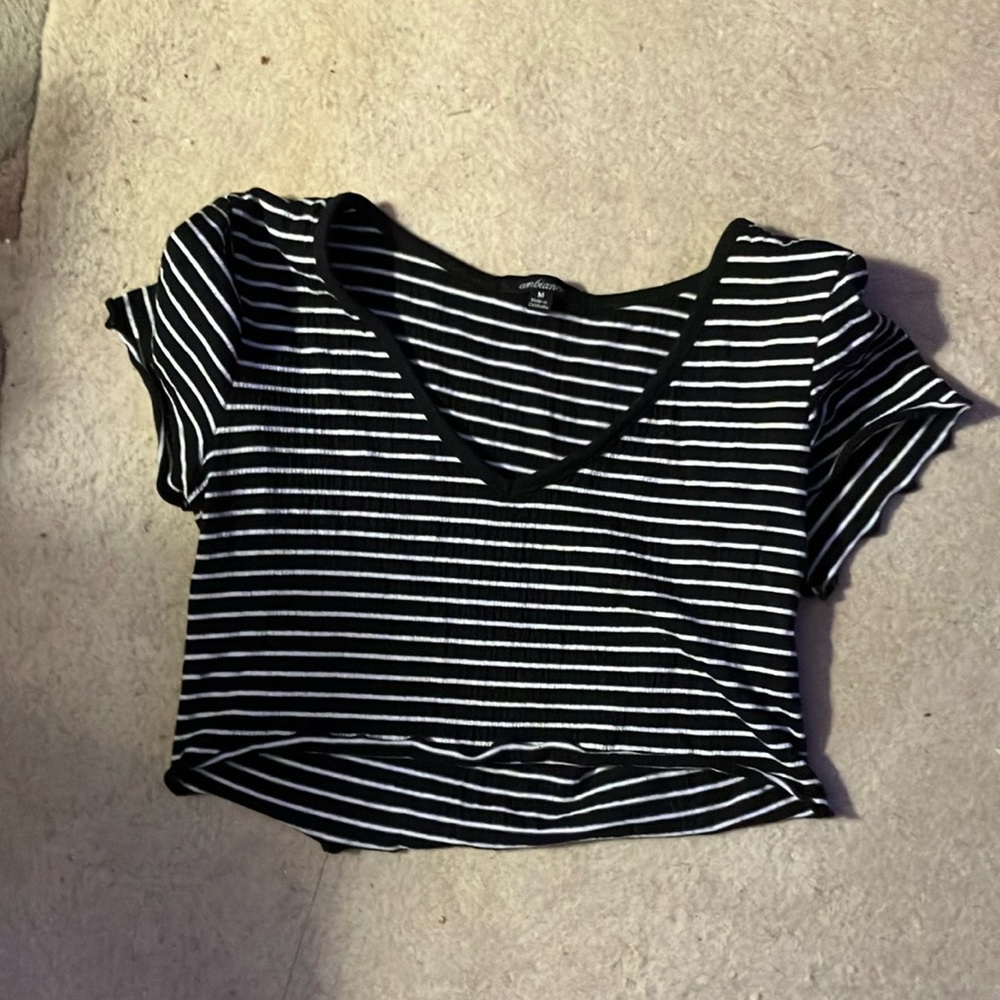 Black and white striped cropped top medium